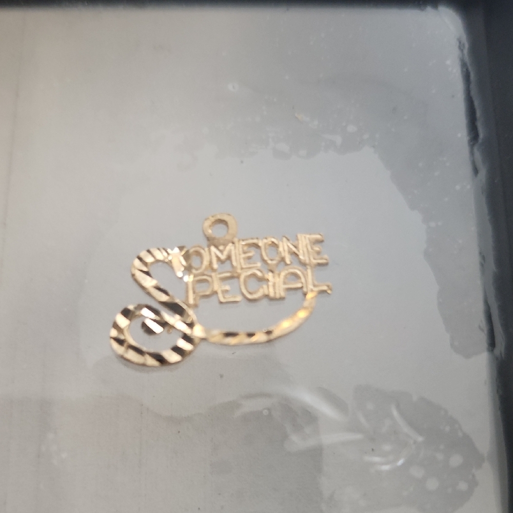10K Gold Someone Special Pendant